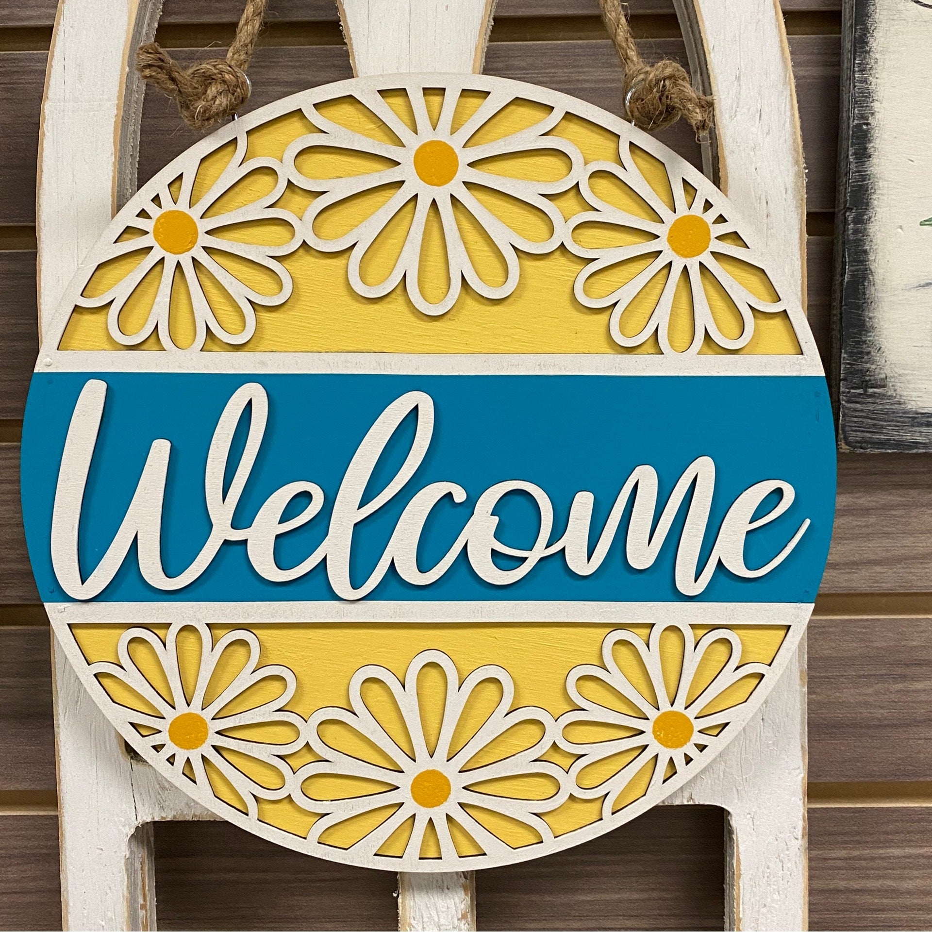 Daisy Welcome Sign | ClaytonHaus